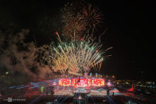 Biển người xem trình diễn thực cảnh khai mạc năm Du lịch quốc gia Gia Lai