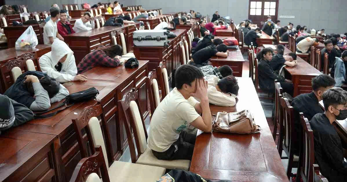 Điểm tin 17h: 343 người lừa đảo từ Campuchia bị bắt | Nhóm tác chiến đổ bộ đầu tiên của Mỹ có mặt tại Trung Đông