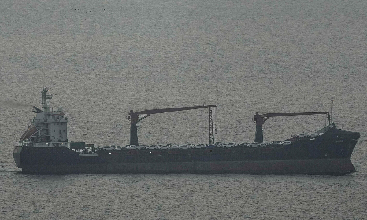 Ông Trump có thể cân nhắc ngừng chiến mà không cần mở lại Hormuz