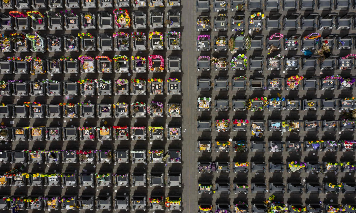 Trung Quốc cấm dùng căn hộ bỏ trống làm nơi đặt tro cốt