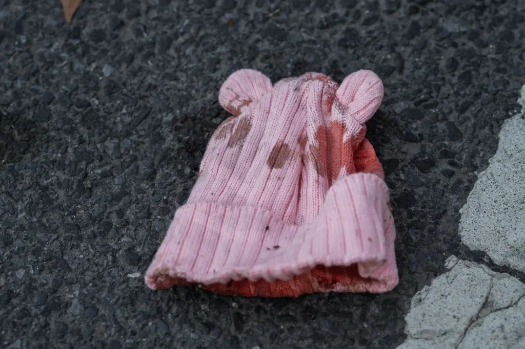 Bé 7 tháng tuổi tử vong do đạn súng lục trong nhiệm vụ súng băng băng - Báo VnExpress