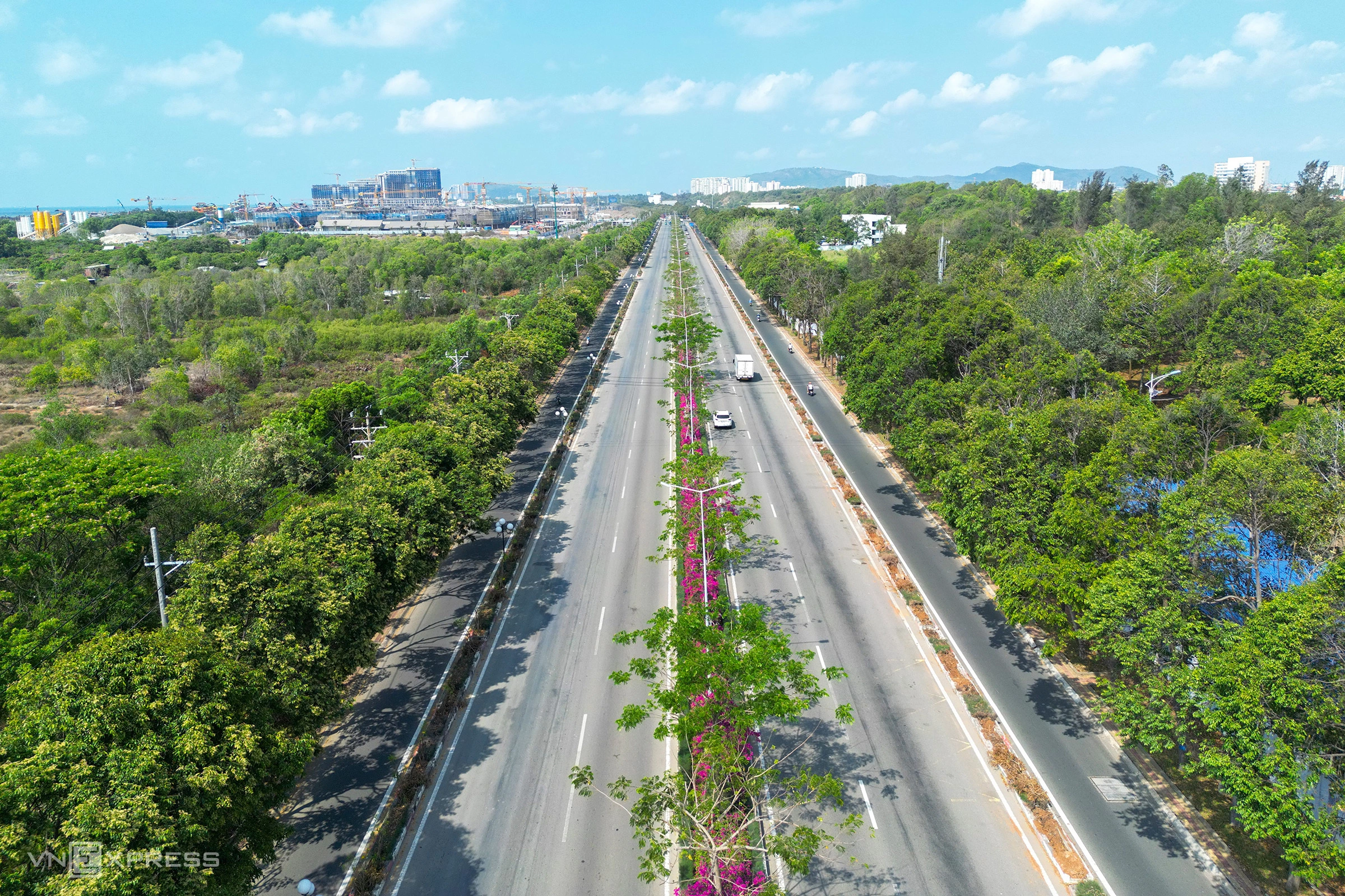 Hiện trạng đường cửa ngõ Vũng Tàu sẽ mở rộng 8 làn xe