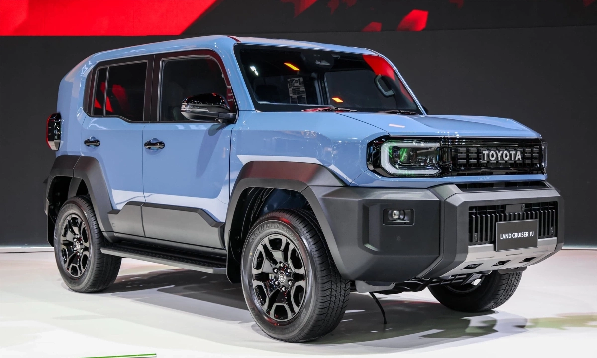 Toyota Land Cruiser FJ nhận cọc tại Việt Nam, giá gần 1,2 tỷ đồng