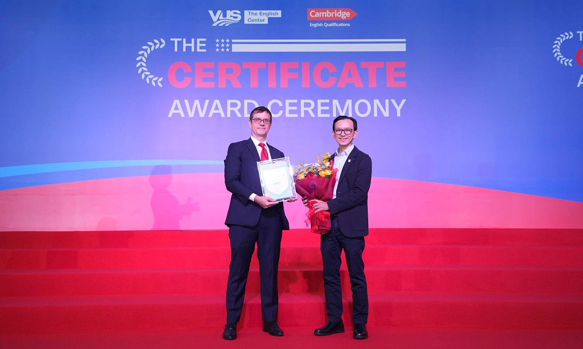 VUS đạt chứng nhận Trung tâm đào tạo vàng từ Cambridge