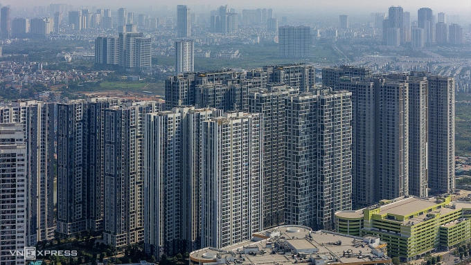 Một dãy chung cư tại phía tây Hà Nội. Ảnh: Giang Huy