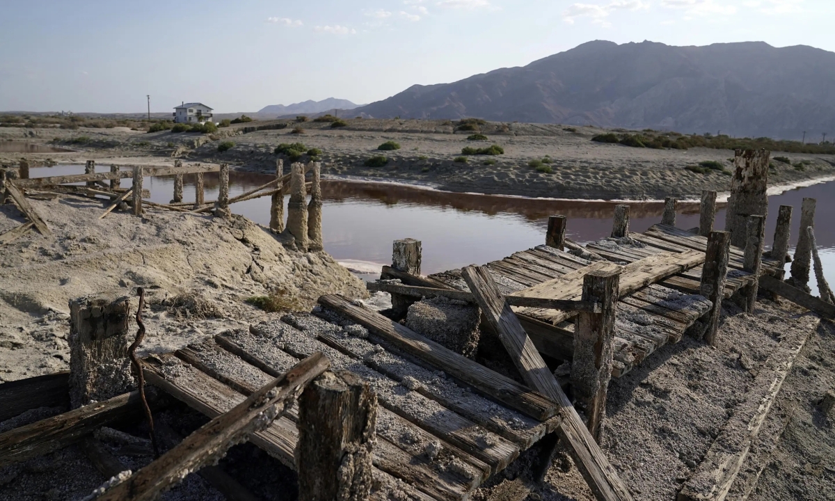 Người California tranh cãi về 'kho báu' 500 tỷ USD dưới lòng hồ