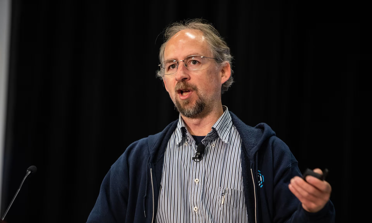 Thông tin danh tính 'cha đẻ' Bitcoin rộ trở lại