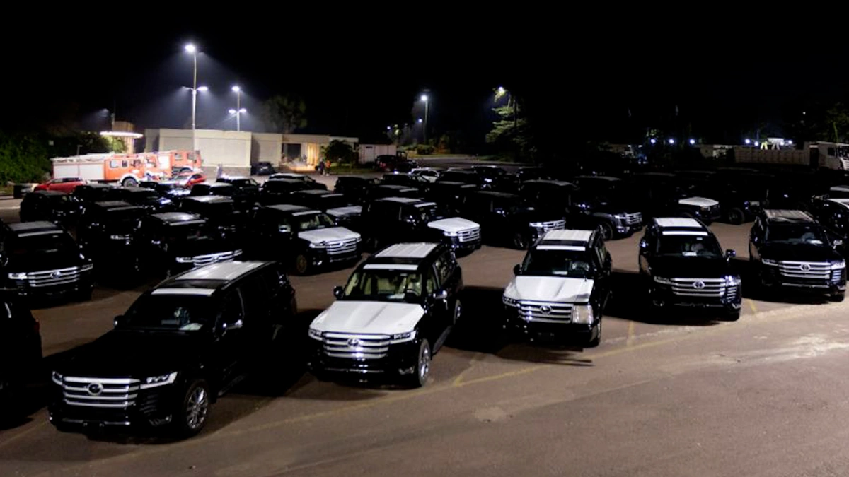 Giành vé World Cup 2026, tuyển CHDC Congo được Tổng thống tặng hàng chục xe sang