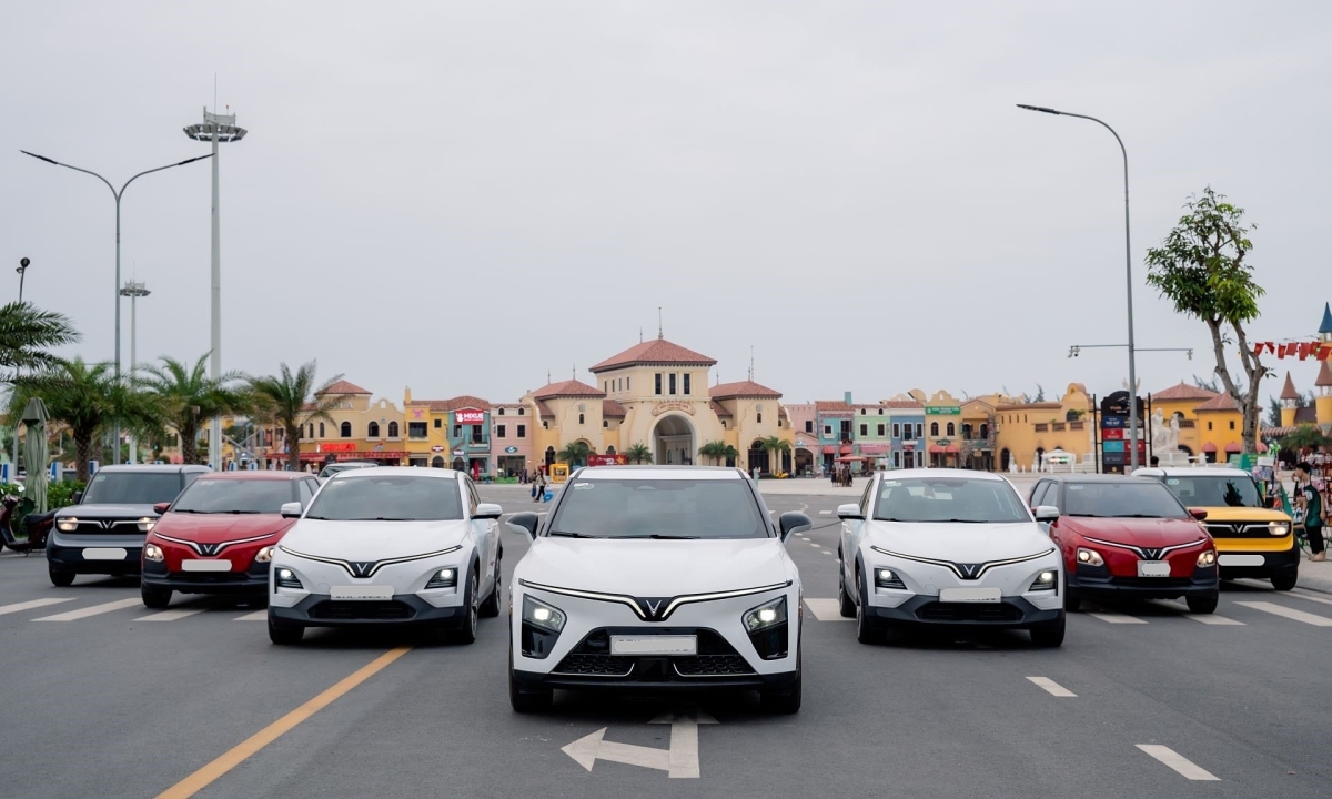 VinFast bán gần 28.000 ôtô điện tháng 3