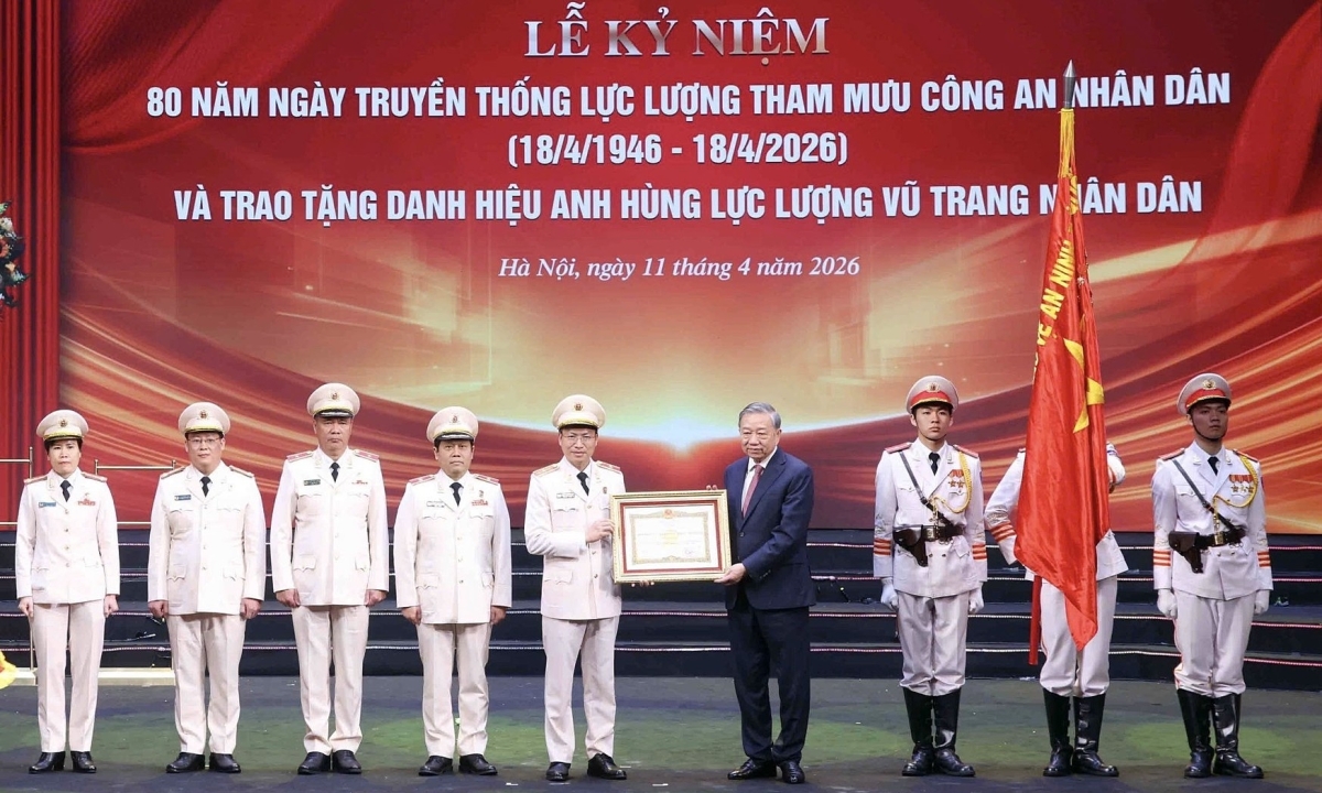 Văn phòng Bộ Công an nhận danh hiệu Anh hùng Lực lượng vũ trang nhân dân