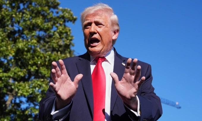 Tổng thống Trump phát biểu tại Nhà Trắng hôm 11/4. Ảnh: AP