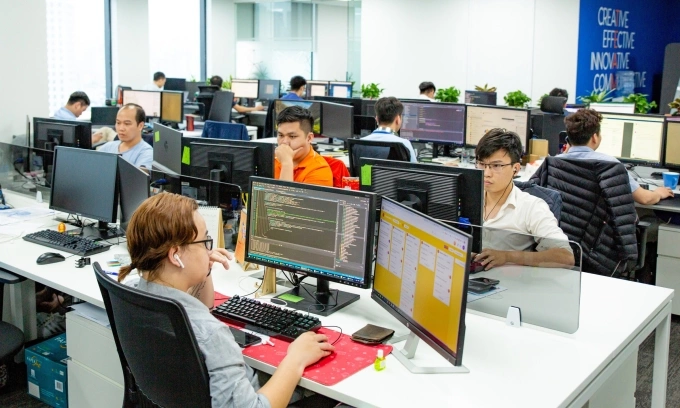 Các kỹ sư tại một công ty công nghệ Việt. Ảnh: Lê Nga