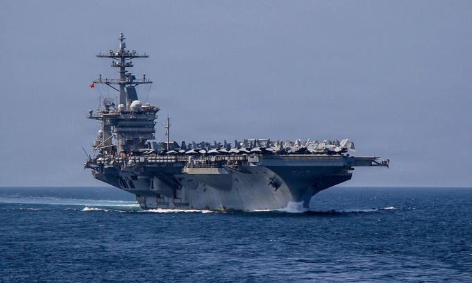 Tàu sân bay USS Abraham Lincoln tại khu vực Trung Đông ngày 10/3. Ảnh: US Navy