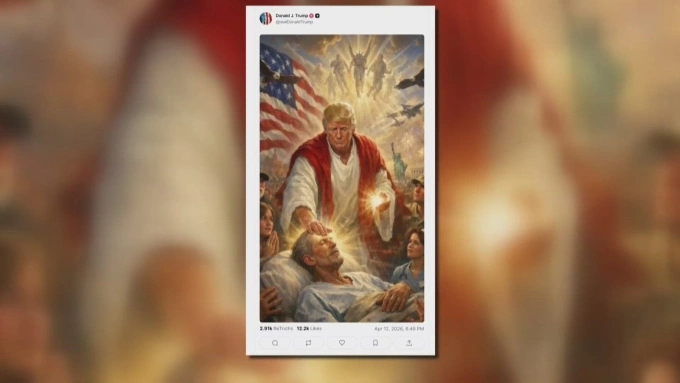 Hình ảnh Tổng thống Trump đăng tải trên tài khoản cá nhân vào ngày 12/4 gây tranh cãi vì hiện thân giống Chúa Jesus. Ảnh: TruthSocial/realDonaldTrump