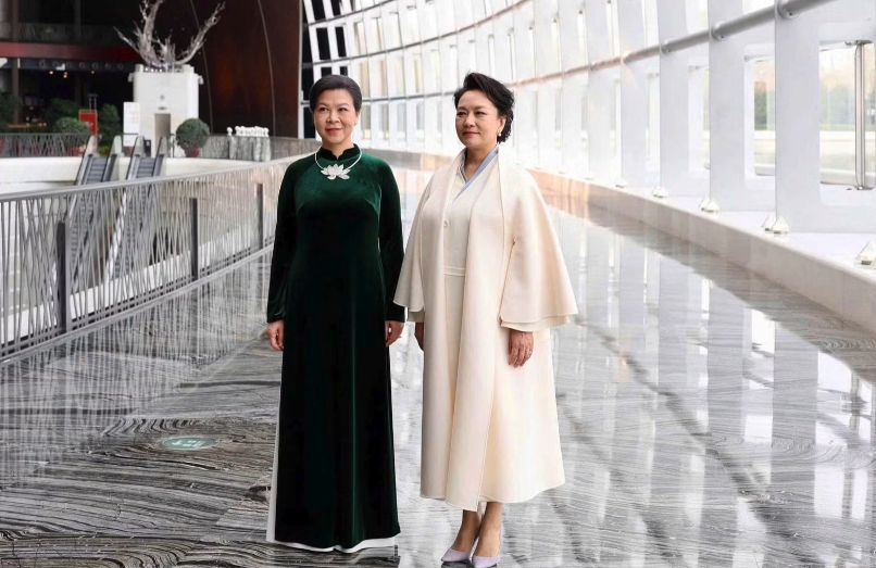 Hai phu nhân lãnh đạo Việt - Trung xem tổng duyệt vở nhạc kịch