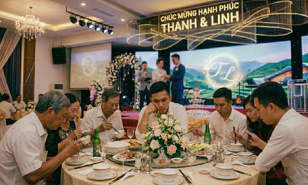 Bỏ 500 K dự đám cưới 'nhạt' ở nhà hàng