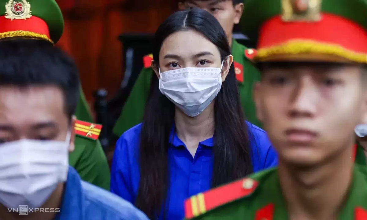 Đề xuất tăng mức phạt tù với các tội 'gây bức xúc dư luận', xâm hại đời tư