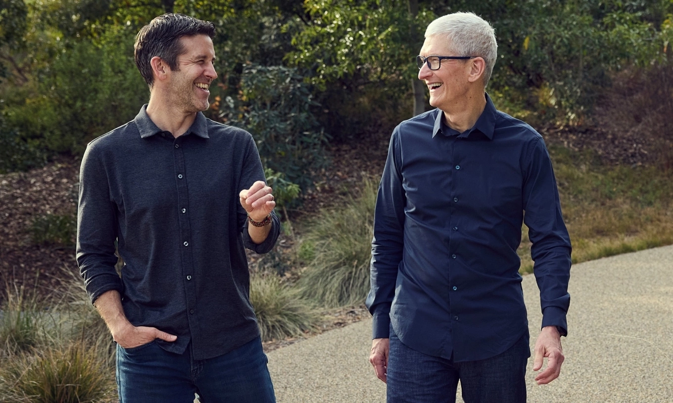 Tim Cook rời vị trí CEO Apple, chuyển giao cho John Ternus - Báo VnExpress