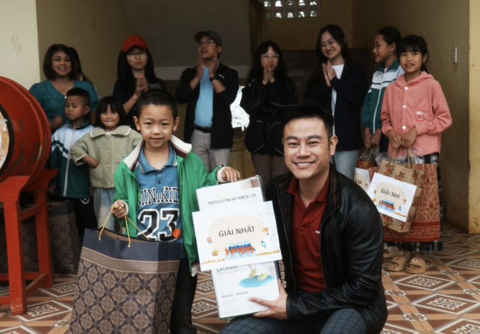 Ba nhà vệ sinh mới cho học sinh Sơn La - 2