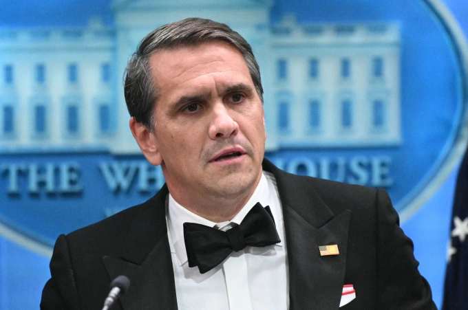 Quyền Bộ trưởng Tư pháp Mỹ tại cuộc họp báo ở Nhà Trắng ngày 25/4 sau vụ nổ súng. Ảnh: AFP