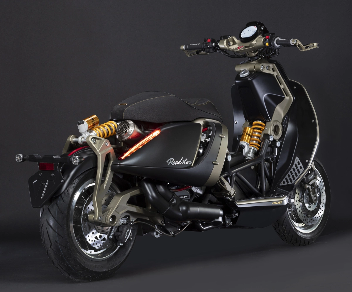 Italjet Roadster 400 Limited Edition sẽ về Việt Nam sớm nhất tại Ngọc Trâm Tây Ninh 4 Italjet Roadster 400 - xe ga phong cách lập dị sắp về Việt Nam - Báo VnExpress