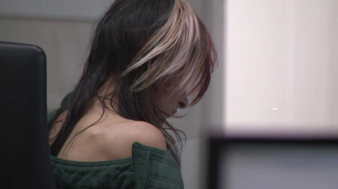 Mikayla Kloth ra hầu tòa vào 27/4. Ảnh: Fox