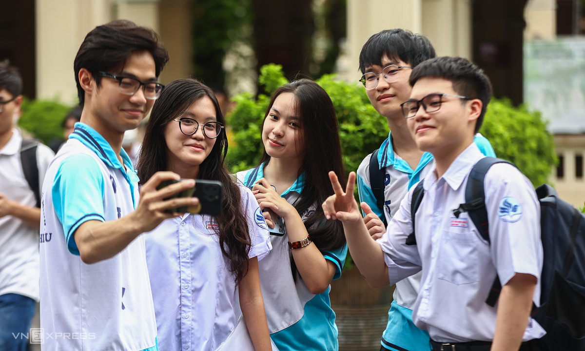 Hơn 1,2 triệu thí sinh đăng ký thi tốt nghiệp, đông kỷ lục
