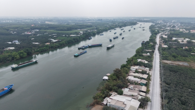 Đoạn sông đi qua xã Thường Tân và phường Tân Triều. Ảnh: Phước Tuấn