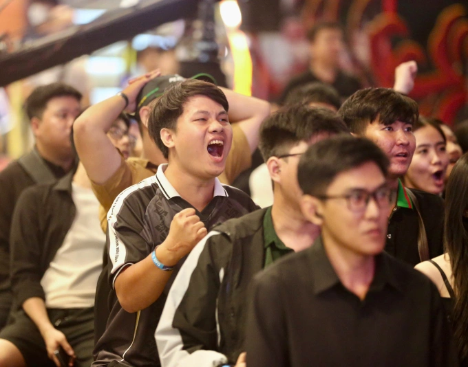 Trận đấu đã để lại nhiều cảm xúc cho khán giả. Trận đấu đã để lại nhiều cảm xúc cho khán giả.