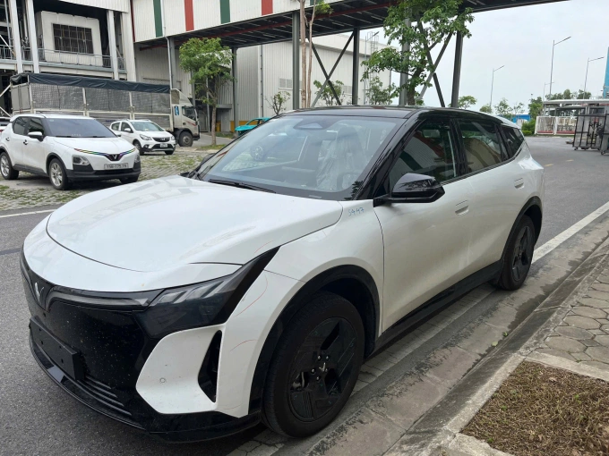 VinFast VF 8 thế hệ mới tại nhà máy của hãng ở Hải Phòng. Ảnh: Thanh Bình