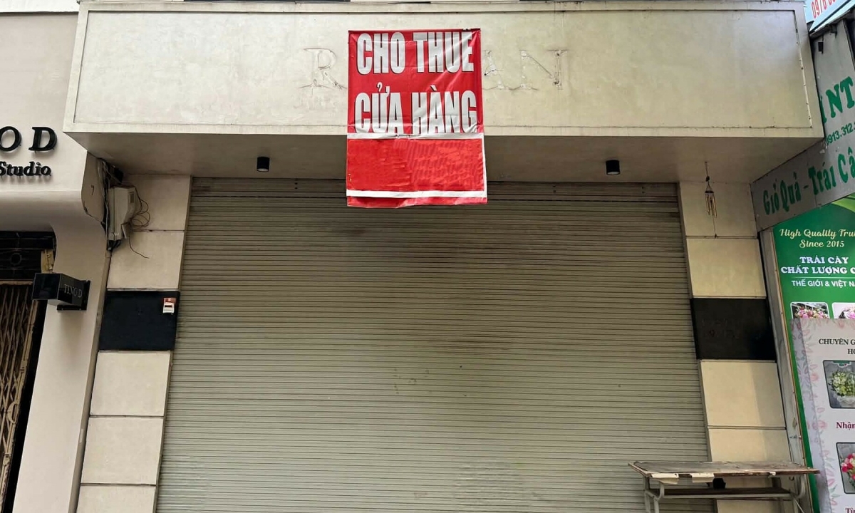 Nhiều cửa hàng sang nhượng mặt bằng sau khi siết vỉa hè