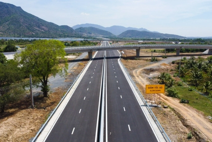 Cao tốc Nha Trang - Cam Lâm do Tập đoàn Sơn Hải đầu tư. Ảnh: Bùi Toàn
