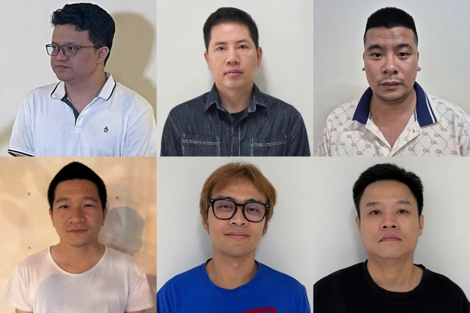 Ông Nguyễn Hải Bình (bên trái, phía trên) và 5 bị can khác tại cơ quan điều tra. Ảnh: Bộ Công an