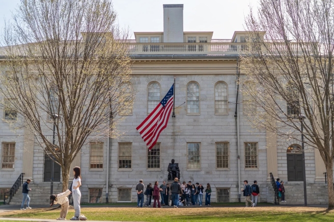 Một góc khuôn viên Đại học Harvard. Ảnh: The Harvard Crimson