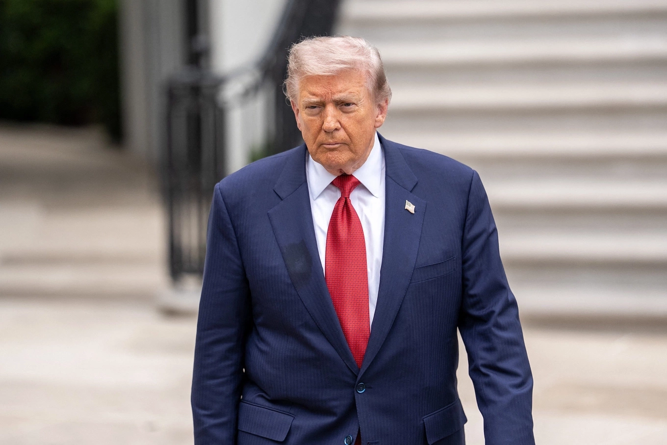 Ông Trump có thể bỏ lỡ đám cưới con trai vì tình hình Iran - Báo VnExpress