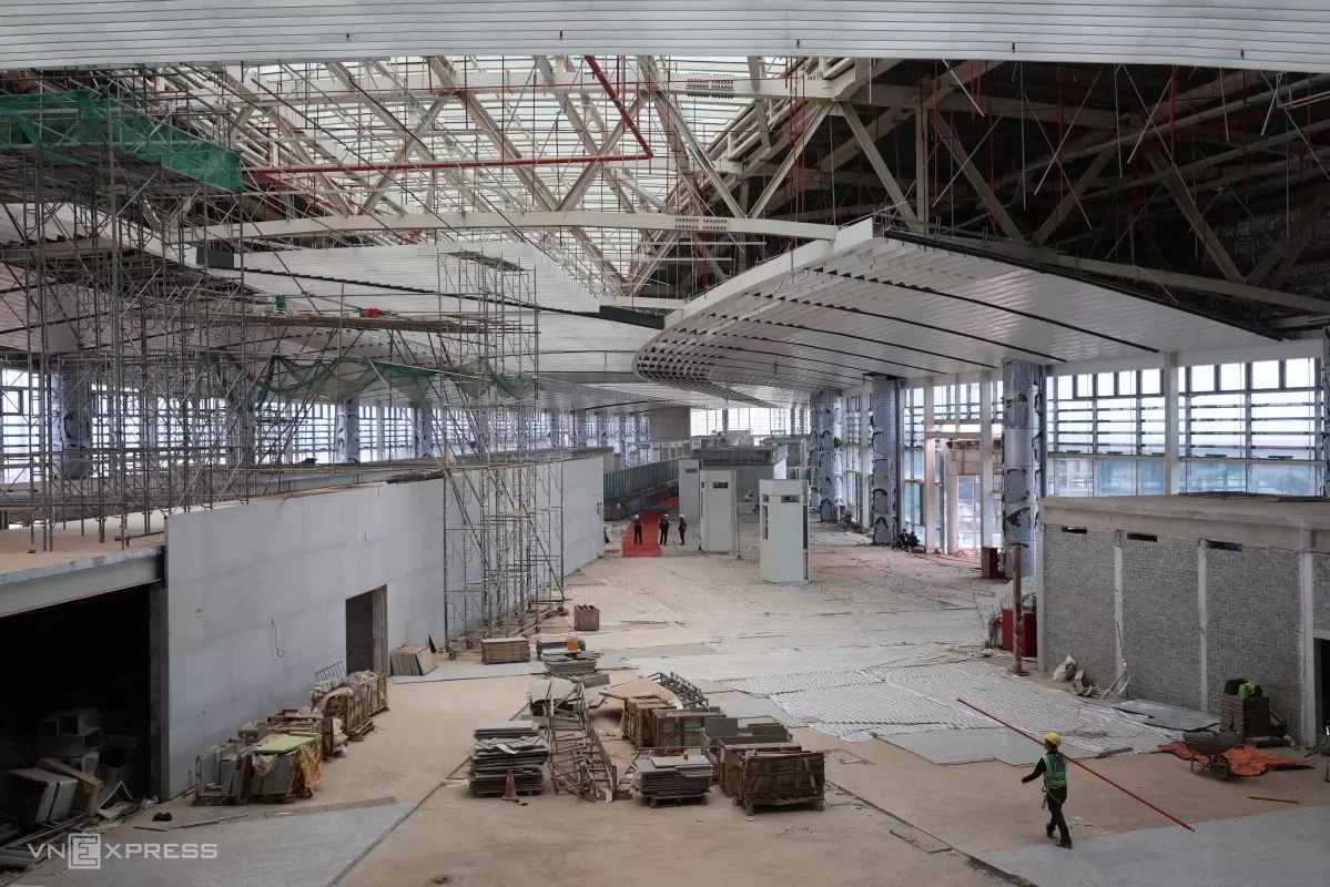 How Long Thanh airport is progressing while facing shortage of 2,500 workers - VnExpress International