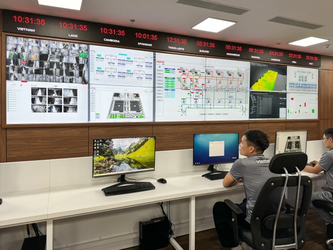 Bên trong trung tâm điều hành một data center tại khu công nghệ cao Hòa Lạc, Hà Nội. Ảnh: Lưu Quý