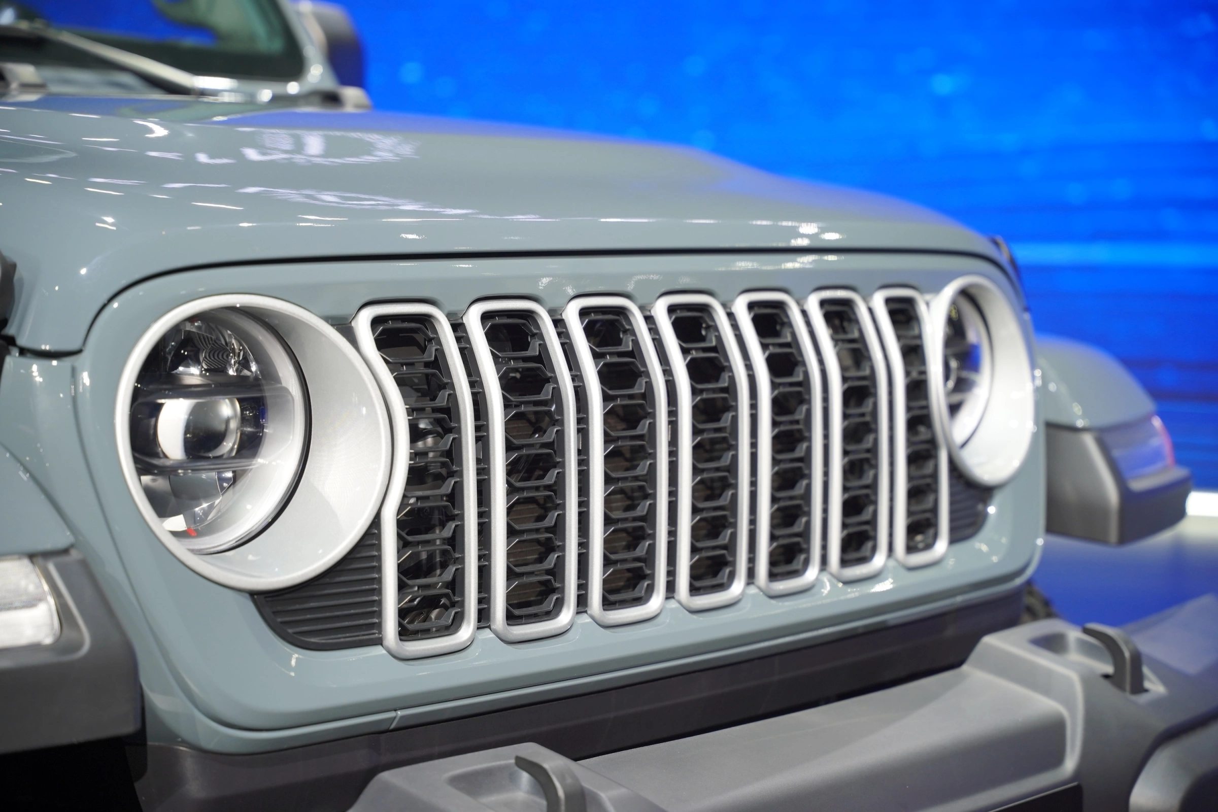 Jeep Wrangler 2026 đầu tiên về Việt Nam, giá từ 3 tỷ đồng Jeep Wrangler 2026 đầu tiên về Việt Nam, giá từ 3 tỷ đồng