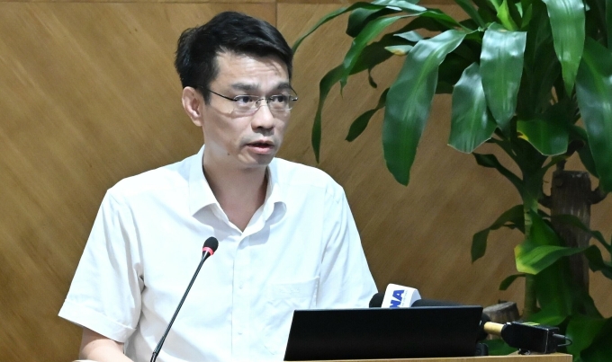 Ông Lưu Quang Minh, Phó vụ trưởng Khoa học kỹ thuật và công nghệ, tại họp báo Bộ Khoa học và Công nghệ, sáng 1/6. Ảnh: Trọng Đạt