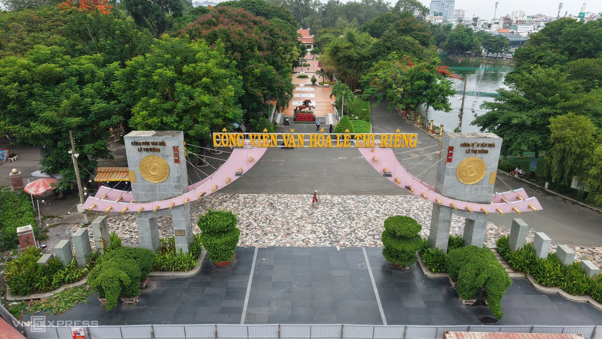 Công viên Lê Thị Riêng - nơi tìm mộ chiến sĩ hy sinh 58 năm trước Công viên Lê Thị Riêng - nơi tìm mộ chiến sĩ hy sinh 58 năm trước