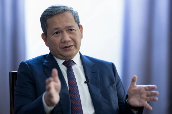 Thủ tướng Campuchia Hun Manet trong cuộc phỏng vấn với hãng thông tấn AFP ở Brussels, Bỉ, ngày 25/2. Ảnh: AFP