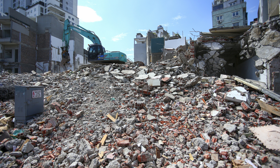 Unrecycled construction waste raises pollution concerns in Hanoi