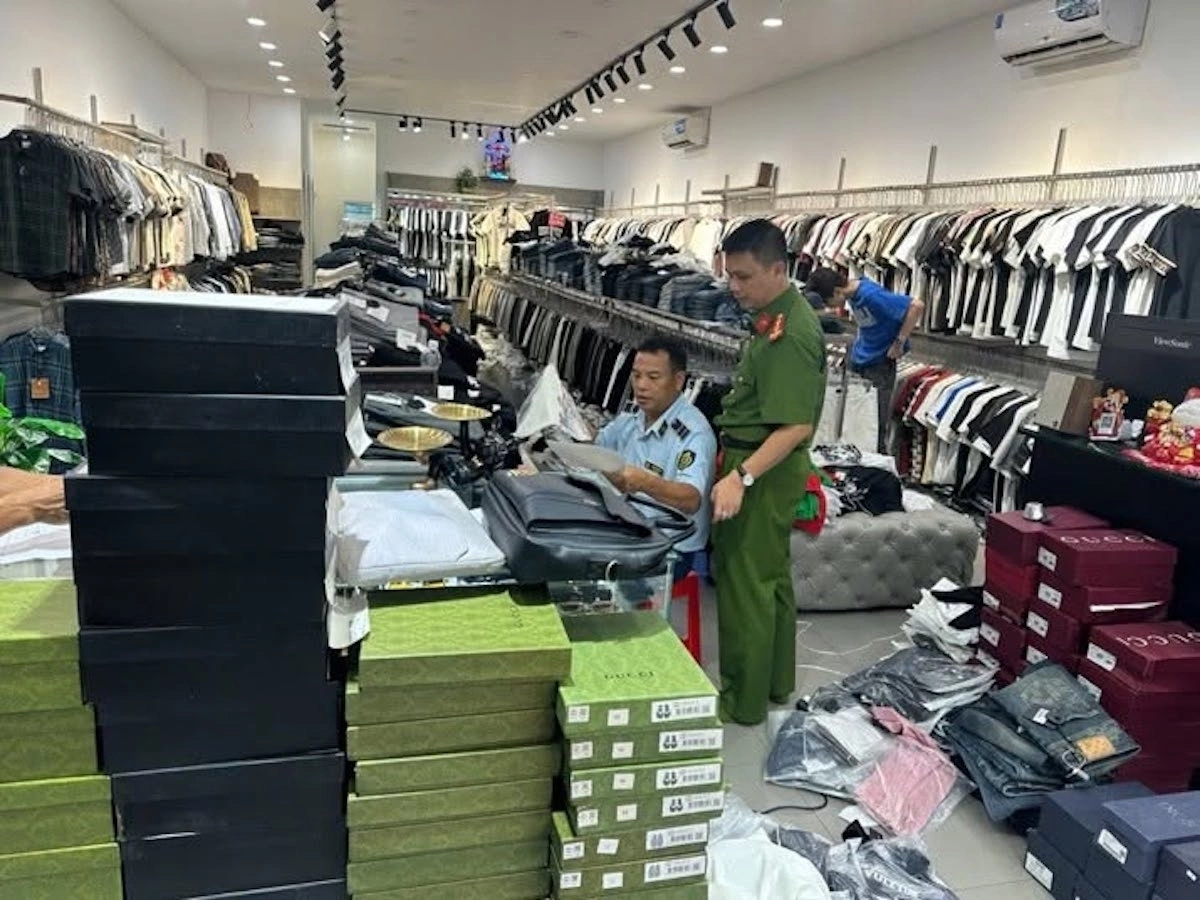 Hàng nghìn sản phẩm giả thương hiệu nổi tiếng bị phát hiện
