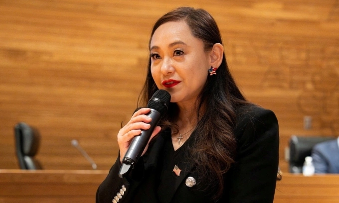 Eileen Wang phát biểu tại Arcadia hồi năm 2025. Ảnh: Reuters