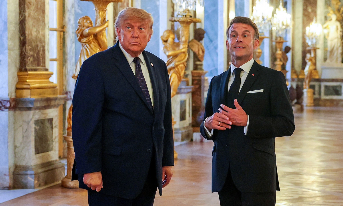 Tòa lâu đài giúp ông Macron níu chân ông Trump