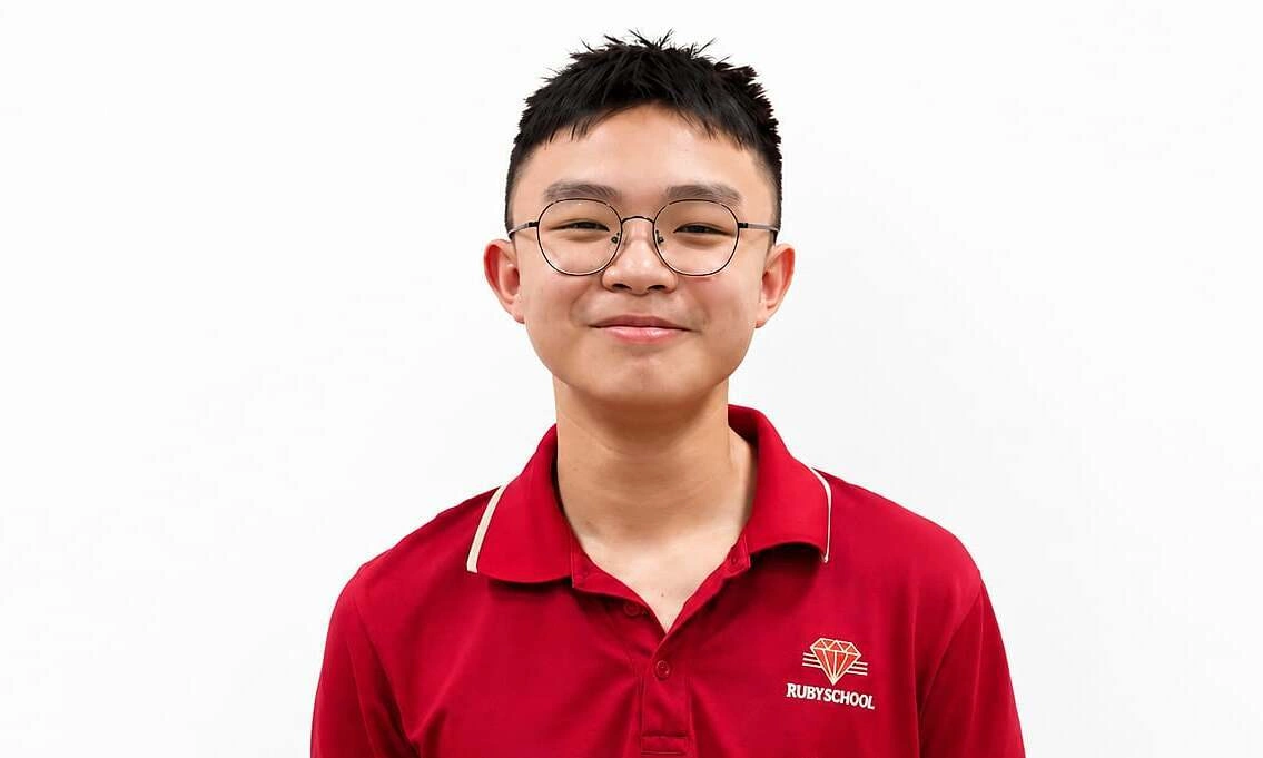 Thủ khoa thi lớp 10 TP HCM giành điểm Toán, Anh tuyệt đối