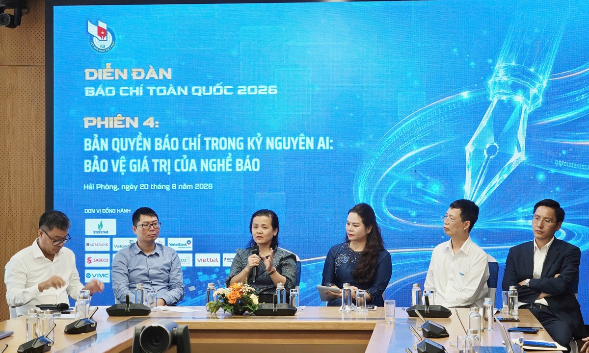 Báo chí mở 'cánh cửa hai chiều' với AI