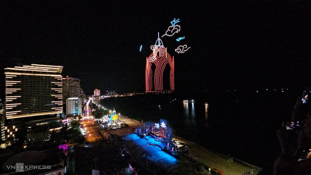 Trình diễn drone tại Festival biển Nha Trang năm 2023. Ảnh: UBND tỉnh Khánh Hòa