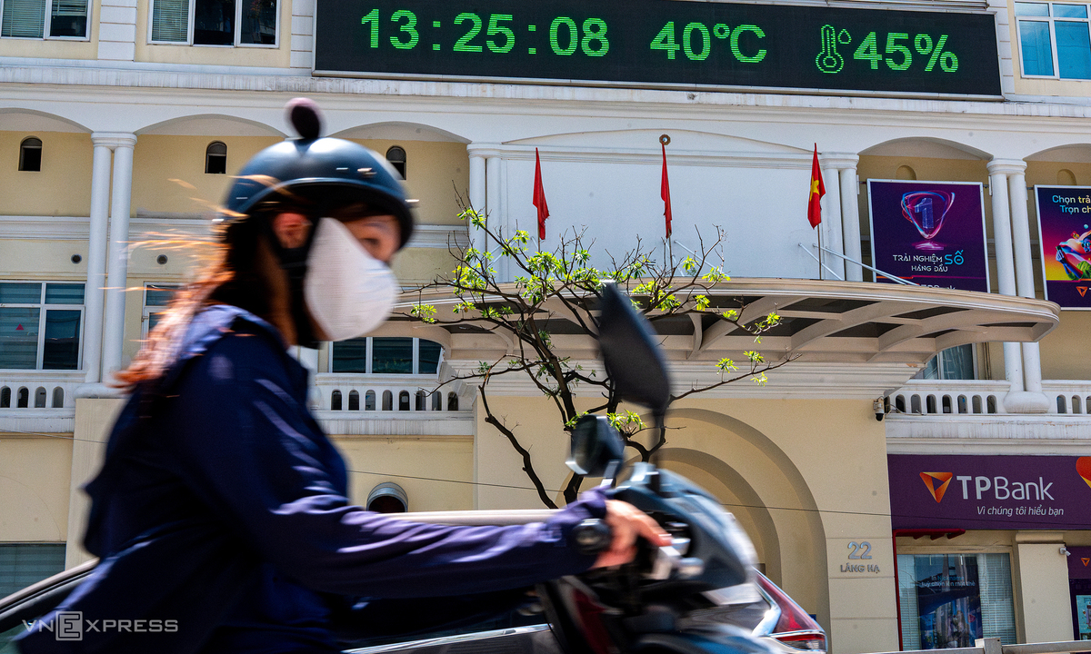Hà Nội nóng nhất cả nước, gần 41 độ C