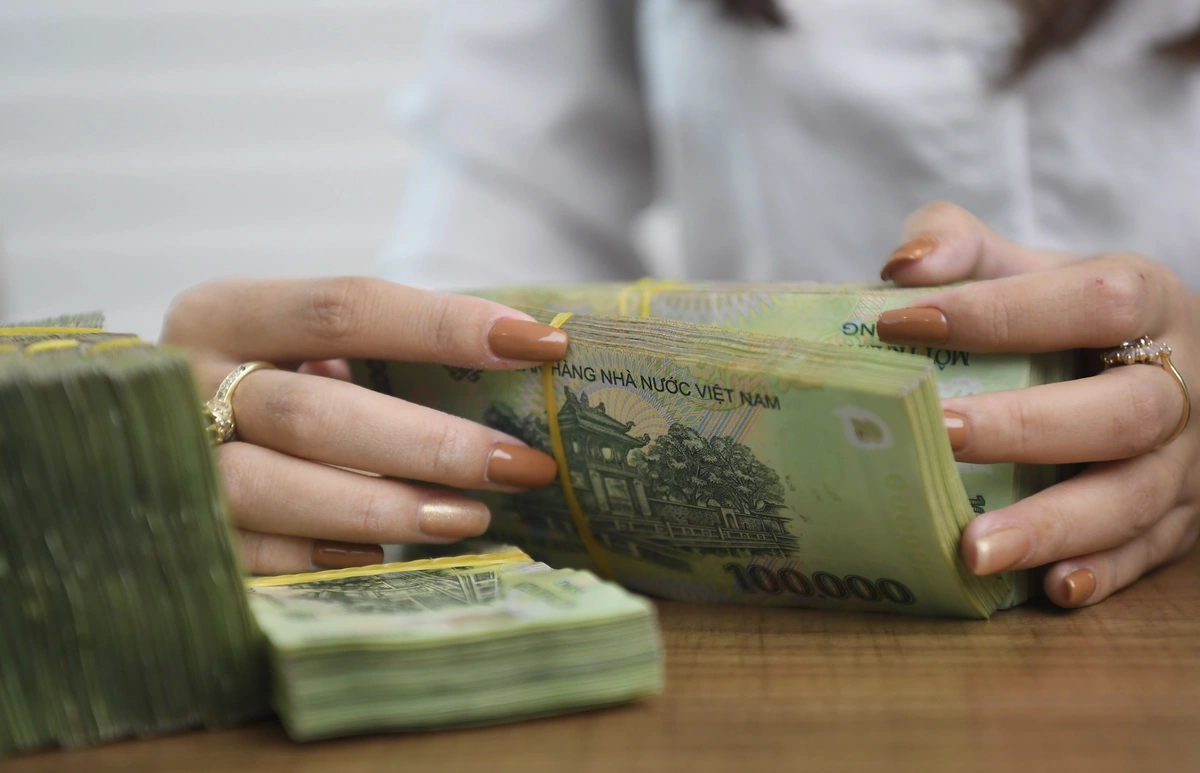 Điểm tin 17h: Bộ Tài chính giữ ngưỡng xác định thu nhập người phụ thuộc 3 triệu đồng | TP HCM tìm nhà đầu tư hai khu đô thị gần 5,5 tỷ USD